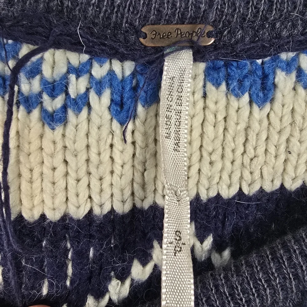 Free People Blue Aztec Tribal Soft Boho Snow Angel Angora Rabbit Hair Sweater S